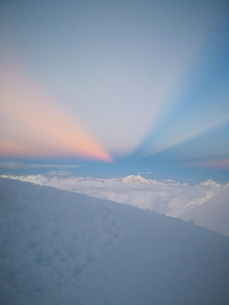 27.09 в 9-17 поднялись на вершину Манаслу manaslu2025nepalredfox_outdoort.me-PivcovTeam (5).jpg