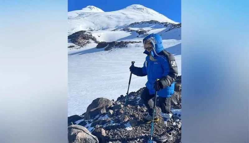 5642 метра силы и победы над собой.  Александра Гладкова поднялась на Эльбрус с протезом